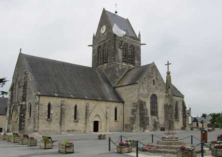 Iglesia de Saint-Mère-Église